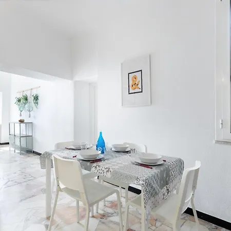 Hostdomus - Outdoor 1 Apartment *