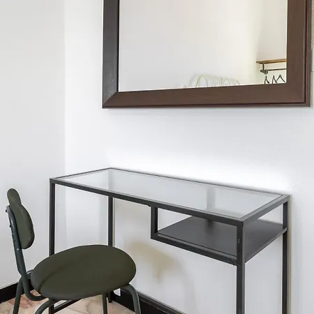 Hostdomus - Outdoor 1 Apartment *