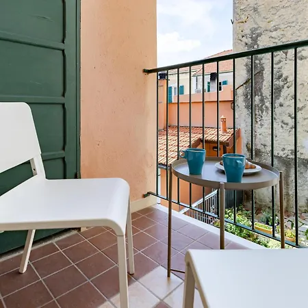 Hostdomus - Outdoor 1